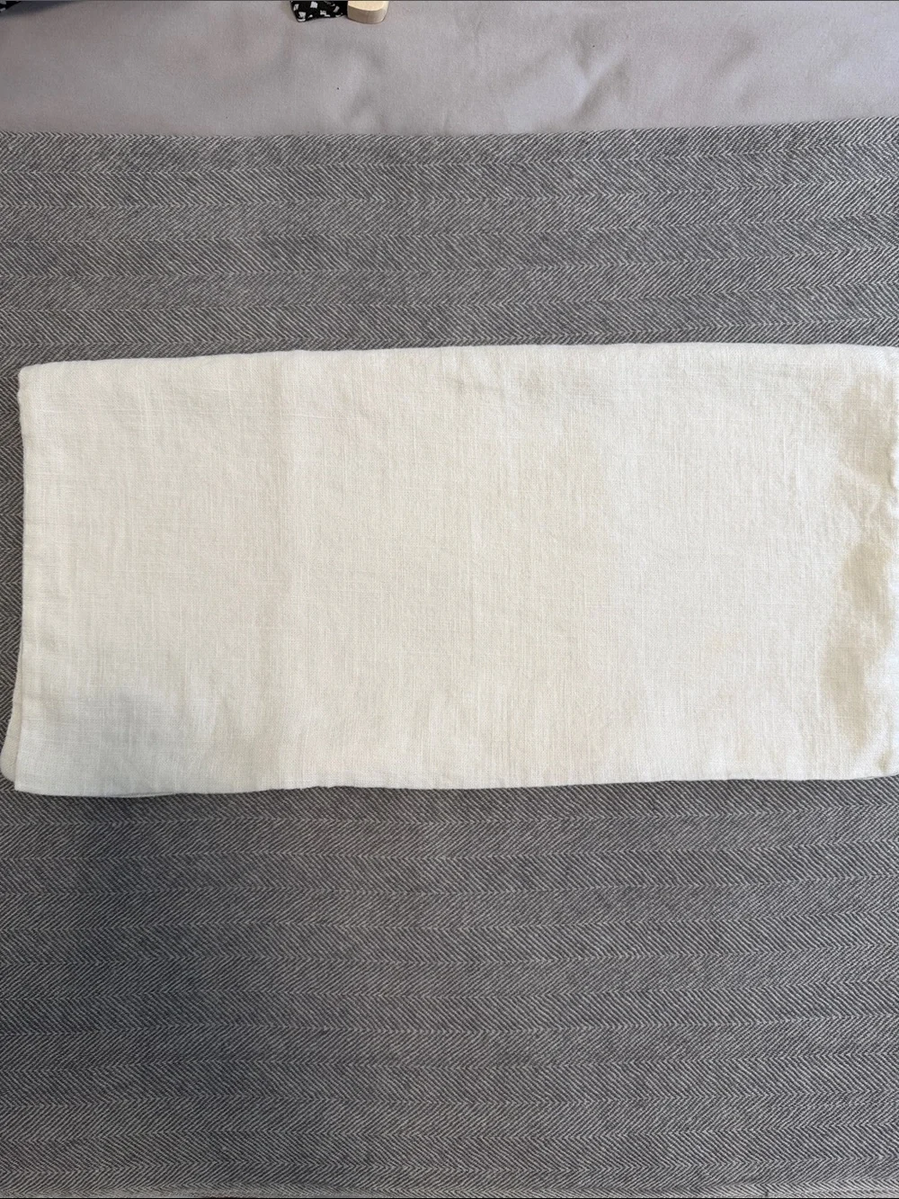 Classic Cream Linen Pillowcase - Neutral Bedding 19/19 inches